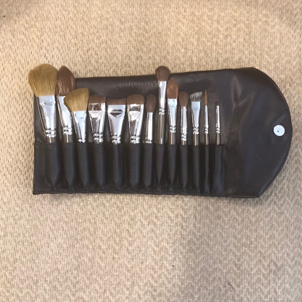 Claudio Riaz Travel Brush Set